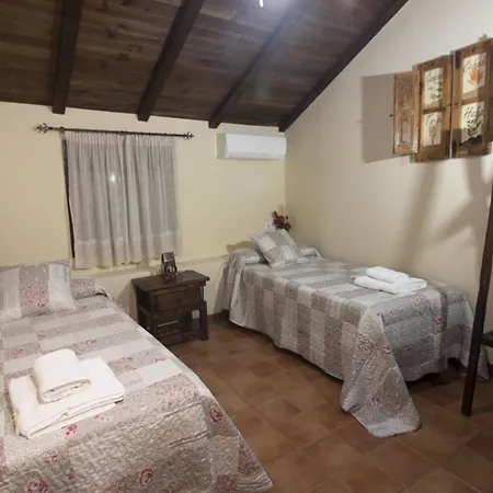 Country house El Quinto Y Medio **